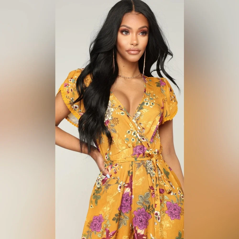 Fashion Nova Yellow Floral Jumpsuit with V-Neck and Wide-Leg Design - Picture 2 of 7